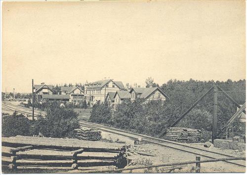 11. Järnvägsstationen från söder 1909